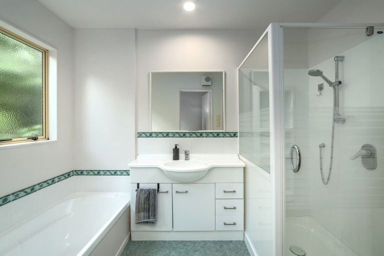 Photo of property in 1789 State Highway 2, Kaitoke, Upper Hutt, 5018