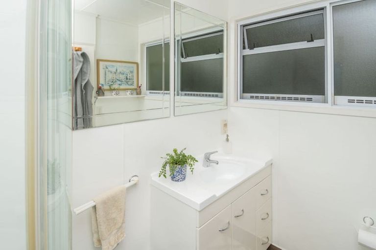 Photo of property in 41 Ayton Street, Mangapapa, Gisborne, 4010