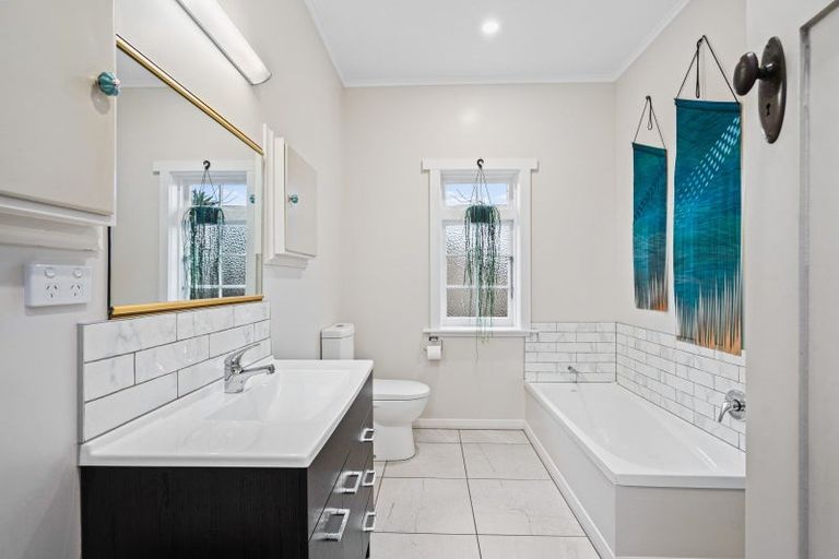 Photo of property in 19a Mair Street, Regent, Whangarei, 0112