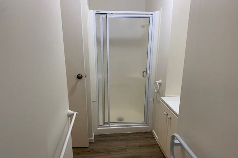 Photo of property in 1/3 Fayette Place, Te Atatu South, Auckland, 0610