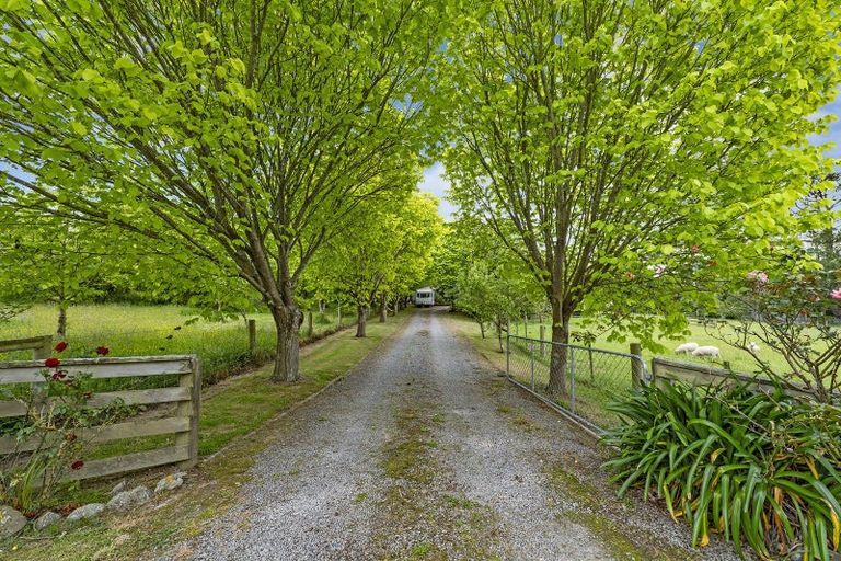 Photo of property in 2 Somerset Drive, Oxford, 7495