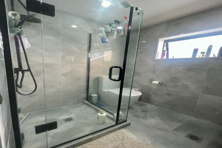 Photo of property in 13b Parkview Place, Pakuranga, Auckland, 2010