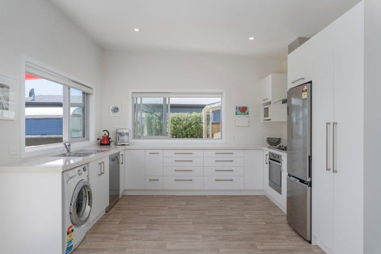 Photo of property in 107 Taupata Way, Matarangi, Whitianga, 3592