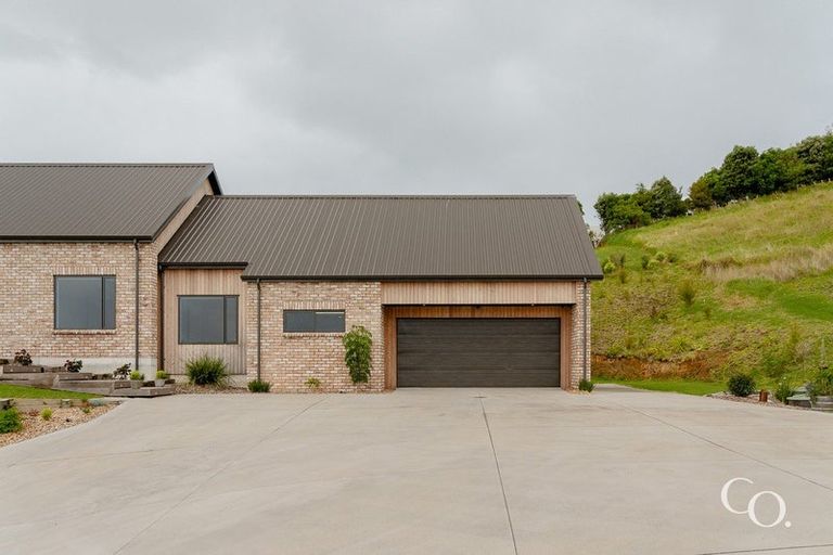 Photo of property in 42 Te Auhi Way, Welcome Bay, Tauranga, 3112