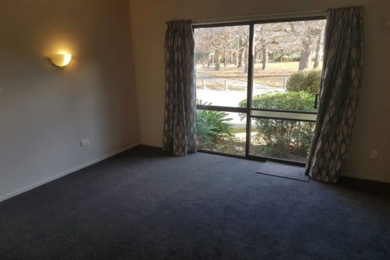 Photo of property in 1/16b Langham Place, Redwood, Christchurch, 8051