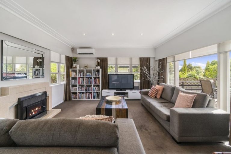 Photo of property in 46a Te Atatu Road, Te Atatu South, Auckland, 0610