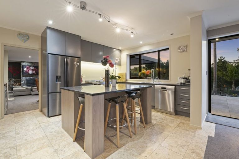 Photo of property in 310 Paremoremo Road, Paremoremo, Auckland, 0632