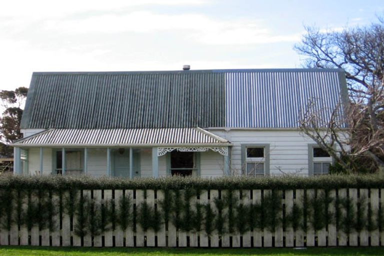 Photo of property in 77 Bell Street, Featherston, 5710