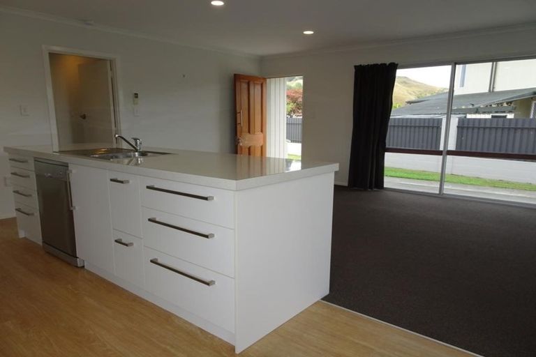Photo of property in 37 Trigg Crescent, Taradale, Napier, 4112