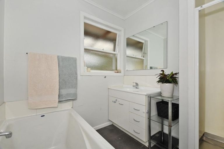 Photo of property in 30 Hinau Street, Tikipunga, Whangarei, 0112