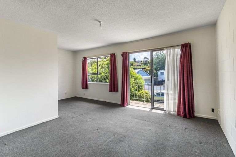 Property details for 2/42 Don Croot Street, Morningside, Auckland, 1021