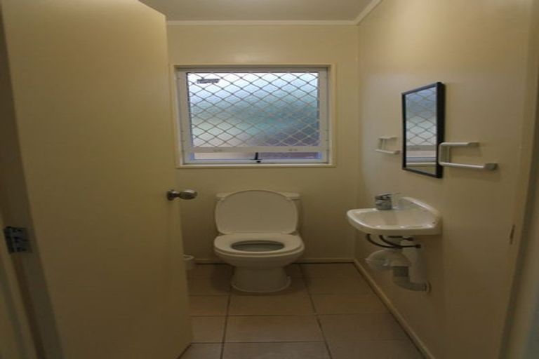 Photo of property in 55a Archibald Road, Kelston, Auckland, 0602