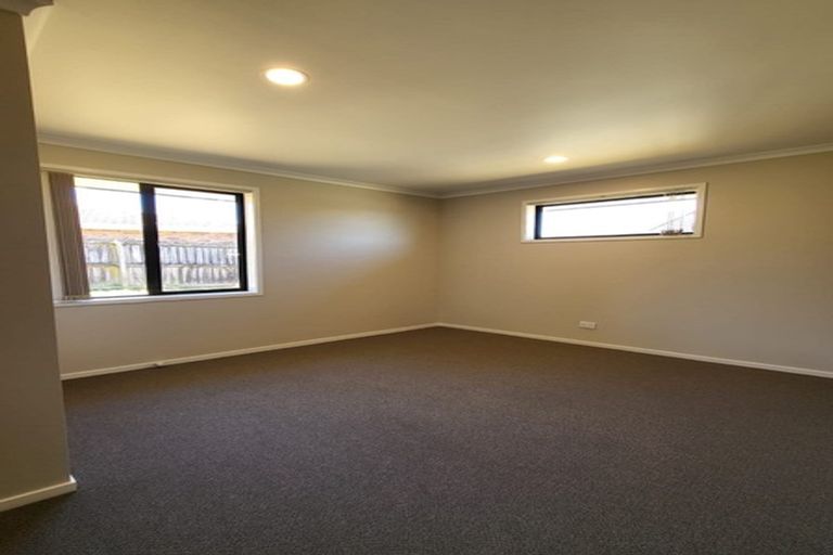 Photo of property in 49 Cyclamen Road, Mangere, Auckland, 2022