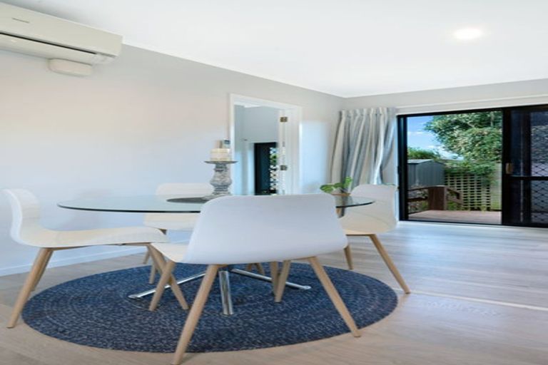 Photo of property in 3/28 Lakeside Drive, Orewa, 0931