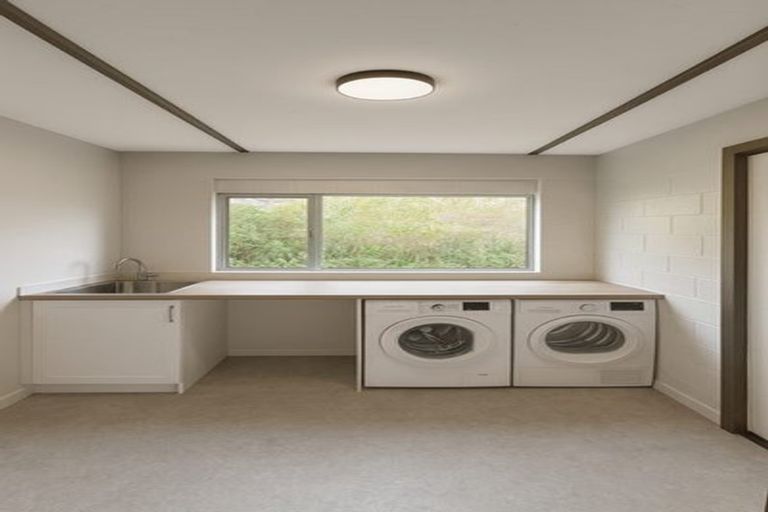 Photo of property in 162 Kaikorai Valley Road, Bradford, Dunedin, 9011