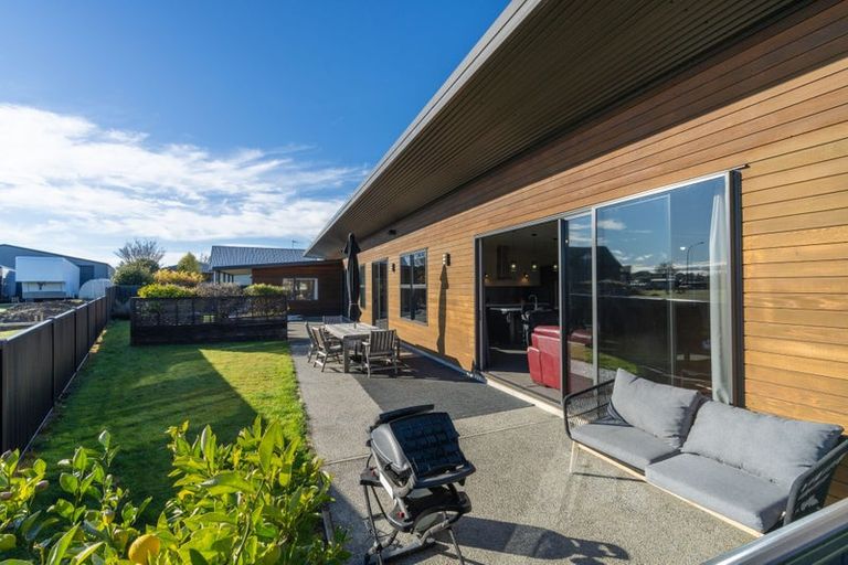 Photo of property in 21 Pop Andrew Drive, Te Anau, 9600