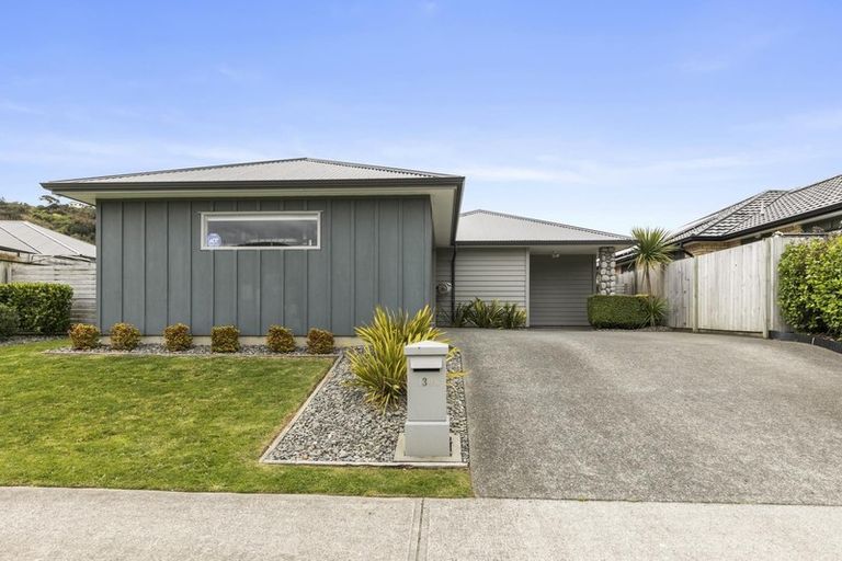 Photo of property in 1398 High Street, Taita, Lower Hutt, 5011