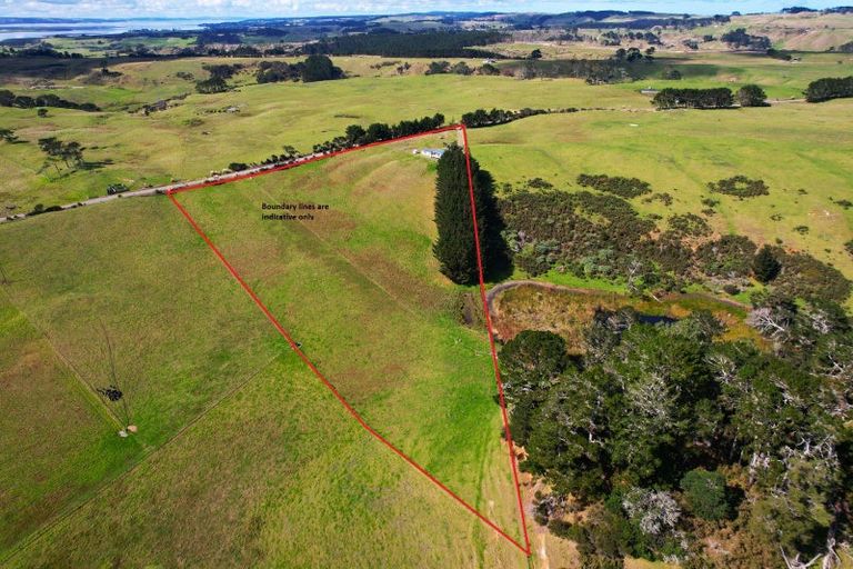 Photo of property in 1325 Te Maire Road, Te Kopuru, 0391