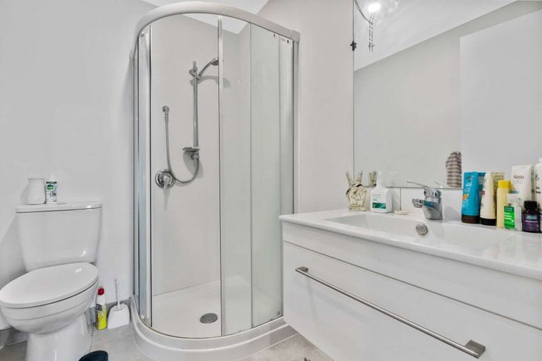 Photo of property in 2/113 Knighton Road, Hillcrest, Hamilton, 3216