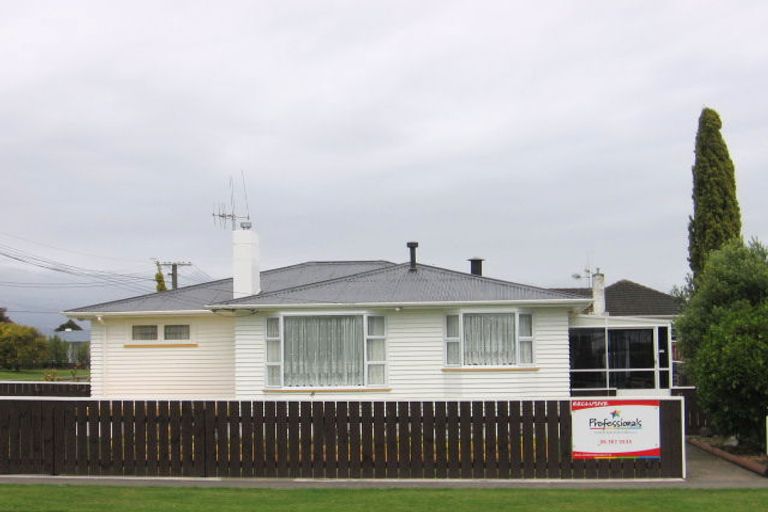 Photo of property in 67 Trafalgar Street, Levin, 5510