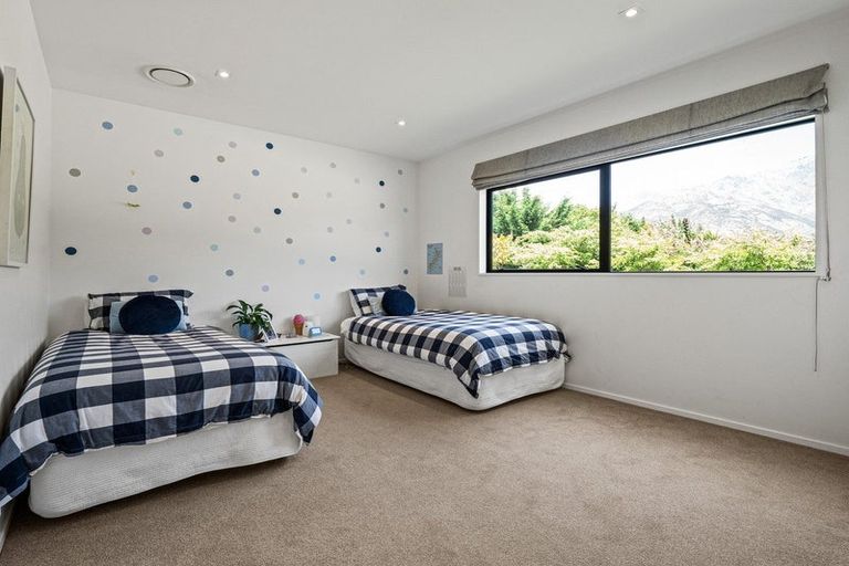 Photo of property in 46 Quarry Place, Lake Hayes, Queenstown, 9304