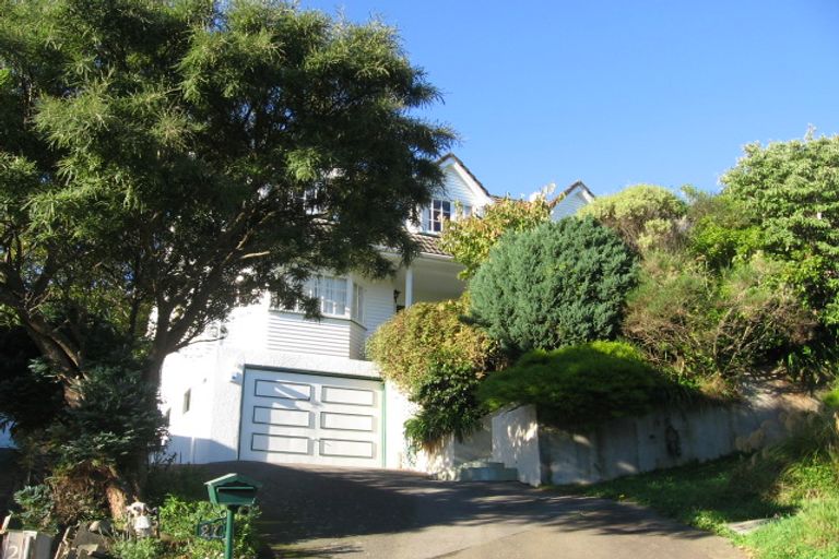 Photo of property in 27 Madras Street, Khandallah, Wellington, 6035