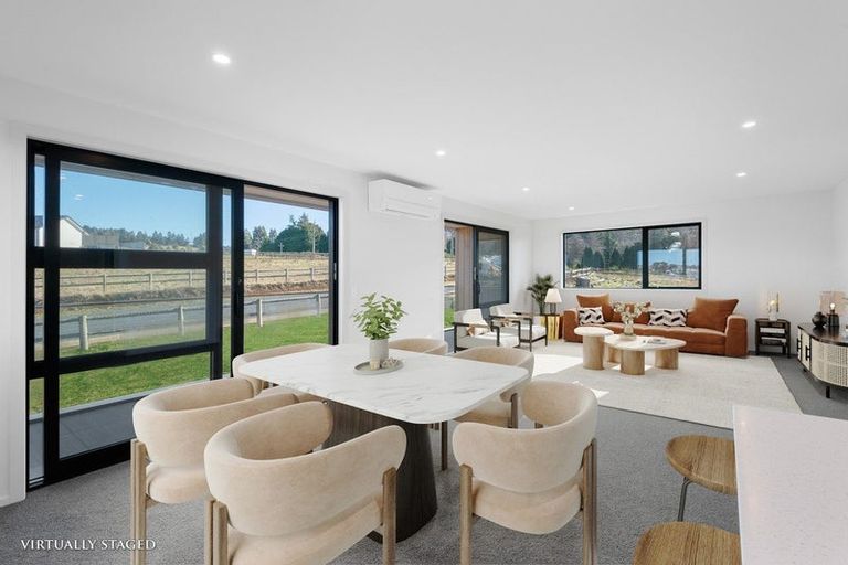 Photo of property in 22 Macleod Avenue, Halfway Bush, Dunedin, 9010