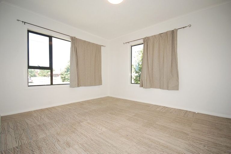 Photo of property in 22 Sheehan Avenue, Papakura, 2110