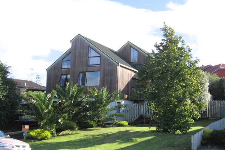 Photo of property in 2/88 Gosford Drive, Botany Downs, Auckland, 2010