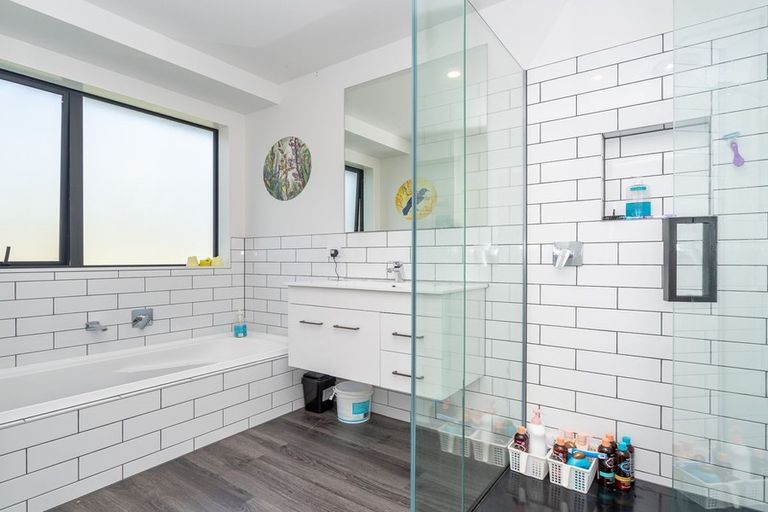 Photo of property in 20 Mallard Drive, Waihola, Outram, 9073