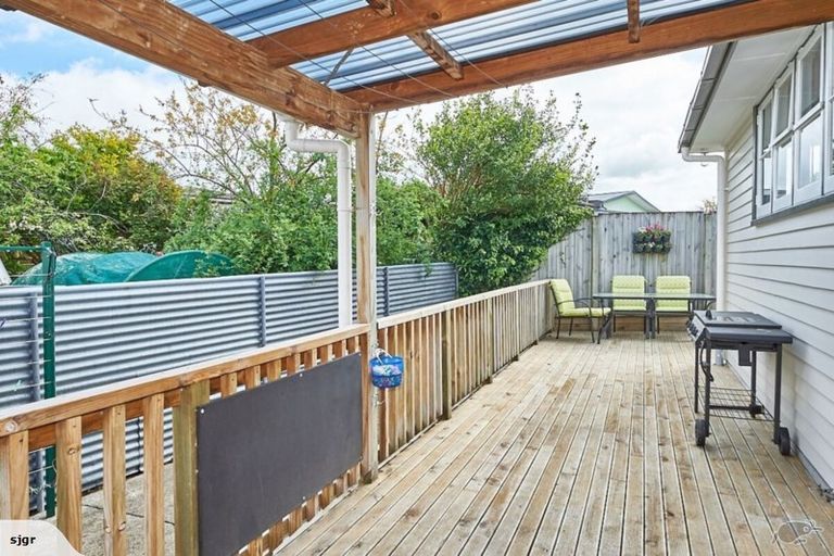 Photo of property in 33b Clyde Crescent, Roslyn, Palmerston North, 4414