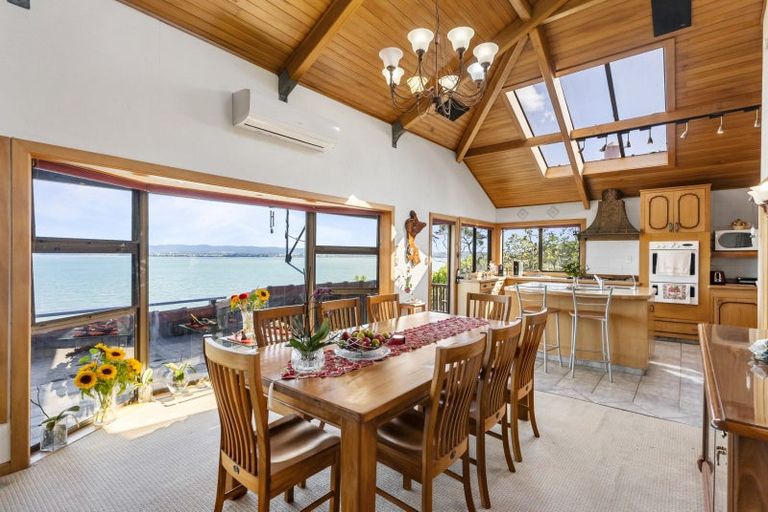 Photo of property in 16 Brigantine Drive, Beach Haven, Auckland, 0626