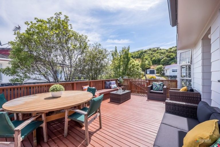 Photo of property in 252 Major Drive, Kelson, Lower Hutt, 5010