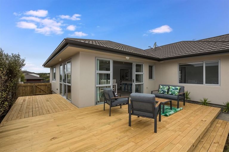 Photo of property in 25 Milford Street, Aotea, Porirua, 5024