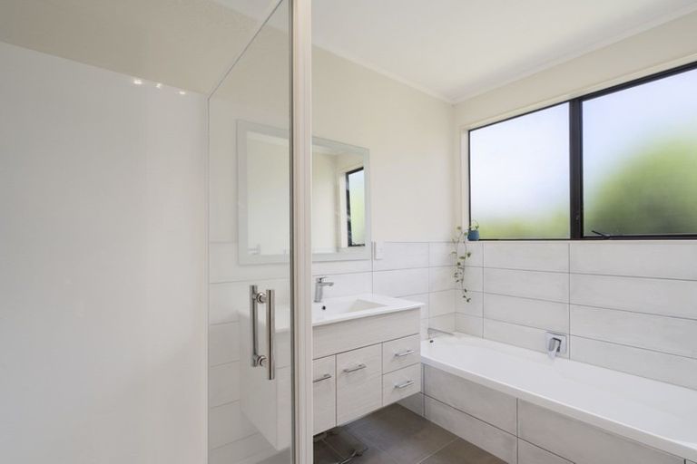 Photo of property in 19 Thames Street, Welbourn, New Plymouth, 4310