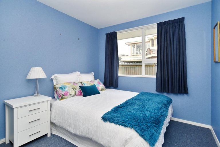 Photo of property in 115 Oakhampton Street, Hornby, Christchurch, 8042