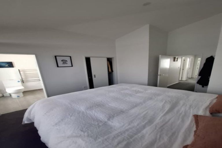 Photo of property in 1b Mamari Street, Rongotai, Wellington, 6022