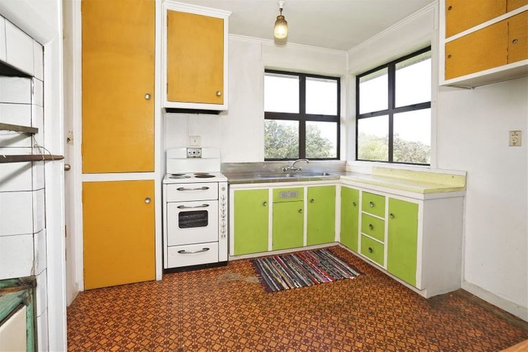 Photo of property in 84 Hall Road, Peacocke, Hamilton, 3282