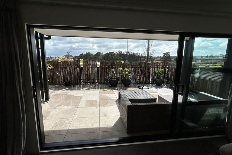 Photo of property in 104/30 Shortfin Place, Flat Bush, Auckland, 2019