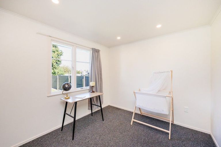 Photo of property in 18 Anakiwa Street, Kelvin Grove, Palmerston North, 4414