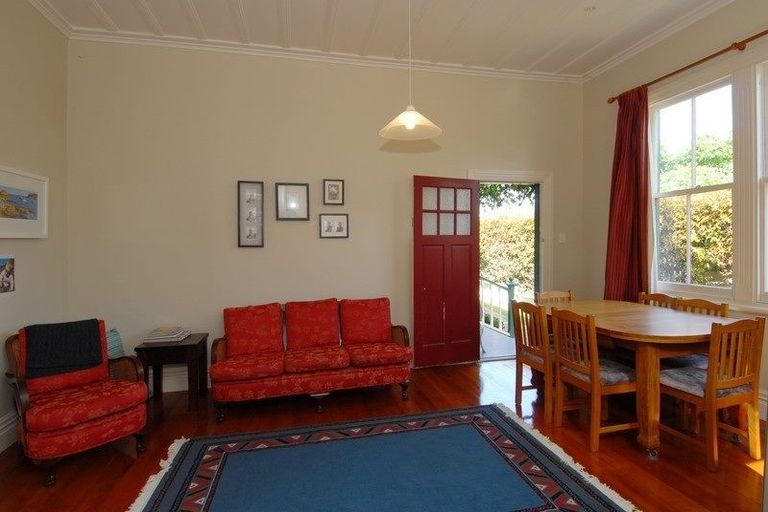 Photo of property in 2/21 Cowper Street, Devonport, Auckland, 0624