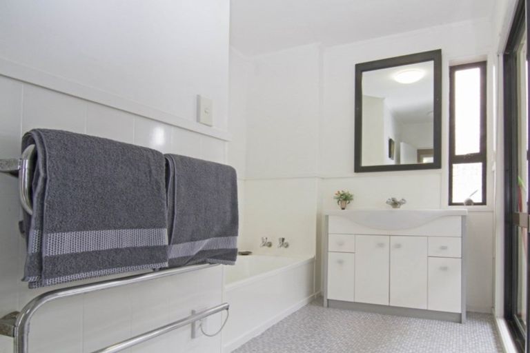 Photo of property in 16 Lewis Road, Lynmore, Rotorua, 3010