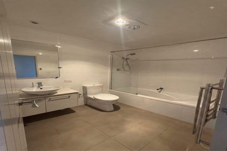 Photo of property in 29 Chateau Crescent, Rangatira Park, Taupo, 3330