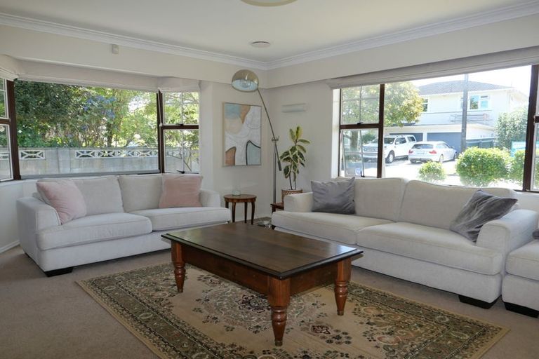 Photo of property in 25 Fairfield Avenue, Fairfield, Lower Hutt, 5011