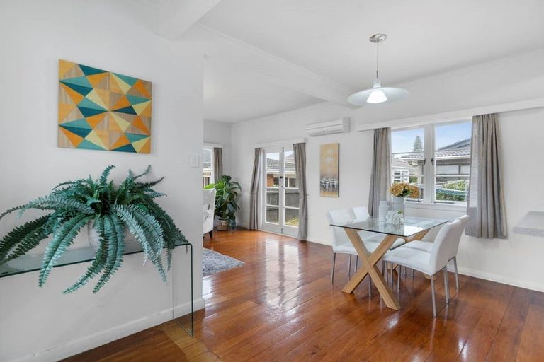 Photo of property in 1/91 Nile Road, Milford, Auckland, 0620