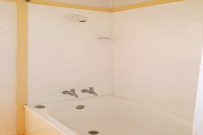 Photo of property in 92 Te Awa Avenue, Te Awa, Napier, 4110