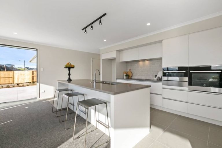 Photo of property in 18 Lakeside Terrace, Omokoroa, 3114