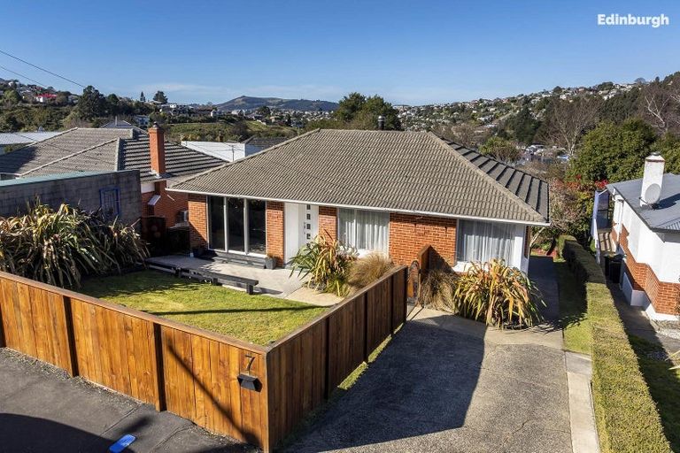 Photo of property in 7 Ettrick Street, Glenross, Dunedin, 9011