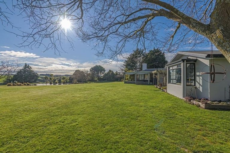 Photo of property in Te-puna Wedding Venue, 375 Lethbridge Road, Feilding, 4779