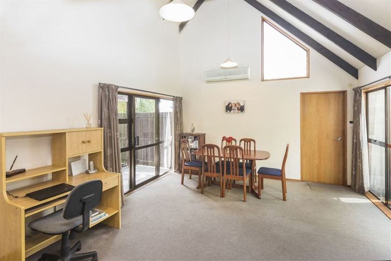 Photo of property in 11 Cicada Place, Hei Hei, Christchurch, 8042